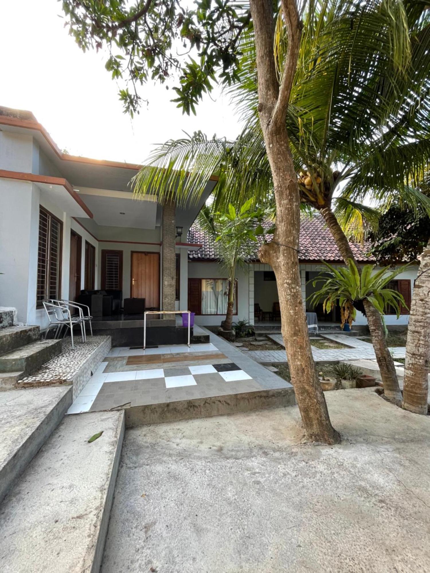 Tri Putri Homestay Kuta  외부 사진