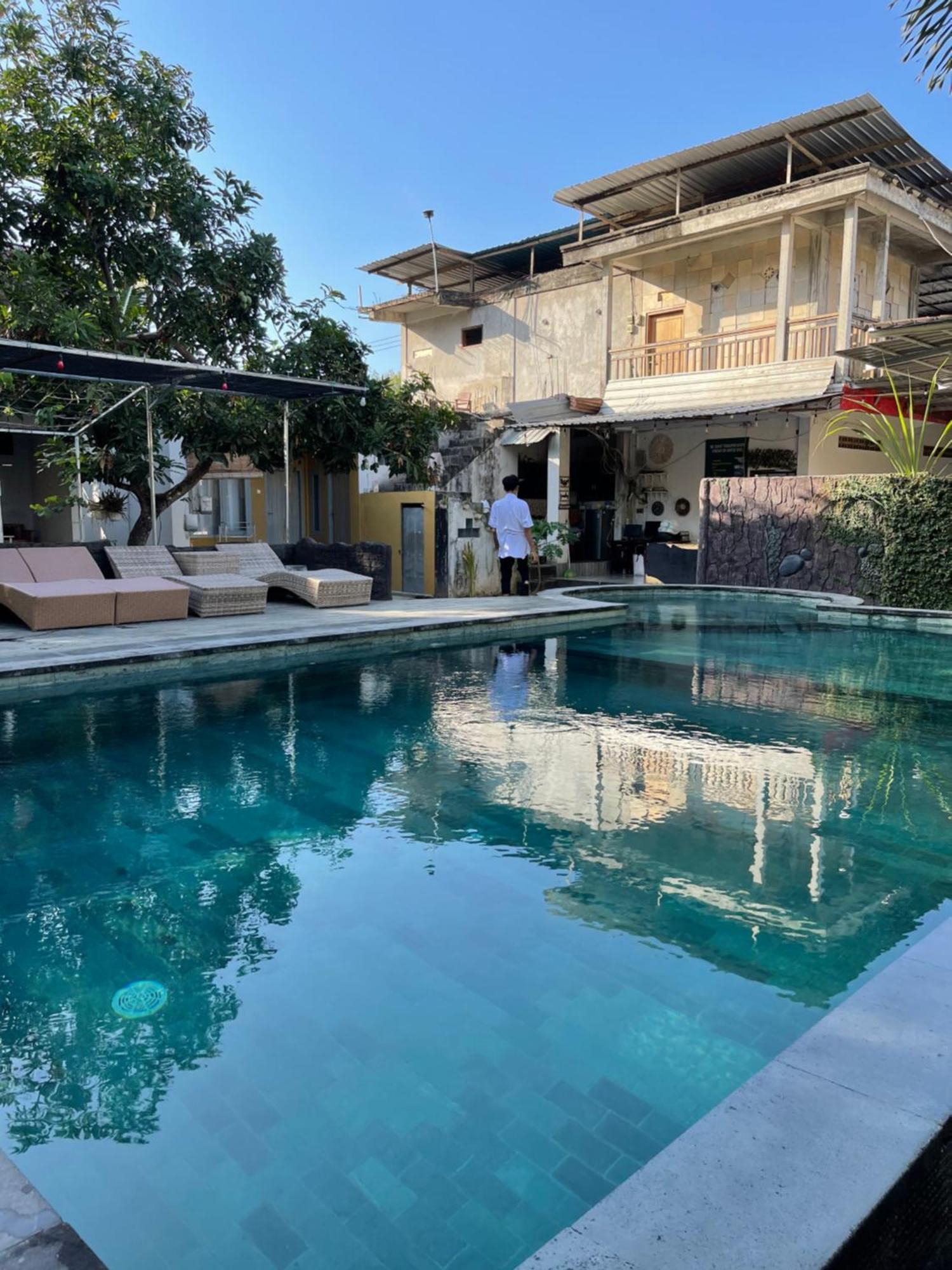 Tri Putri Homestay Kuta  외부 사진